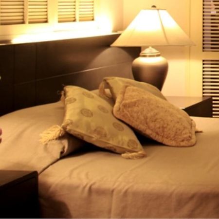 Mabini Mansion Hotel & Residential Suites Manila Bagian luar foto
