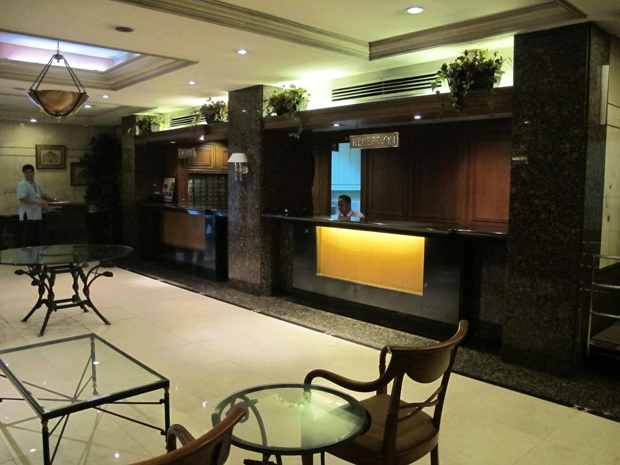 Mabini Mansion Hotel & Residential Suites Manila Bagian luar foto